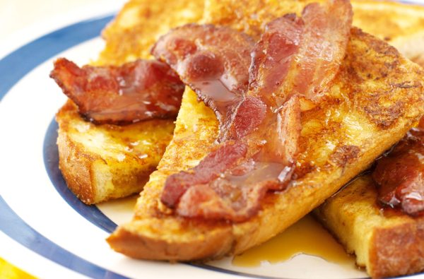 CfbRQQVLTbKM8SFoxAYVuC French Toast (Bacon & Maple Syrup)